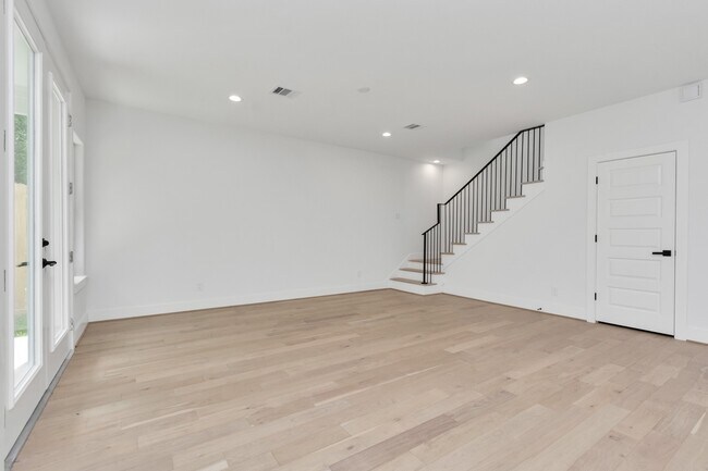 Foto del edificio - 2813 Drew St