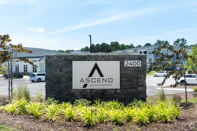 Foto del edificio - Ascend Brightleaf Apartments