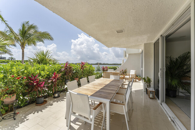 Building Photo - 2773 S Ocean Blvd