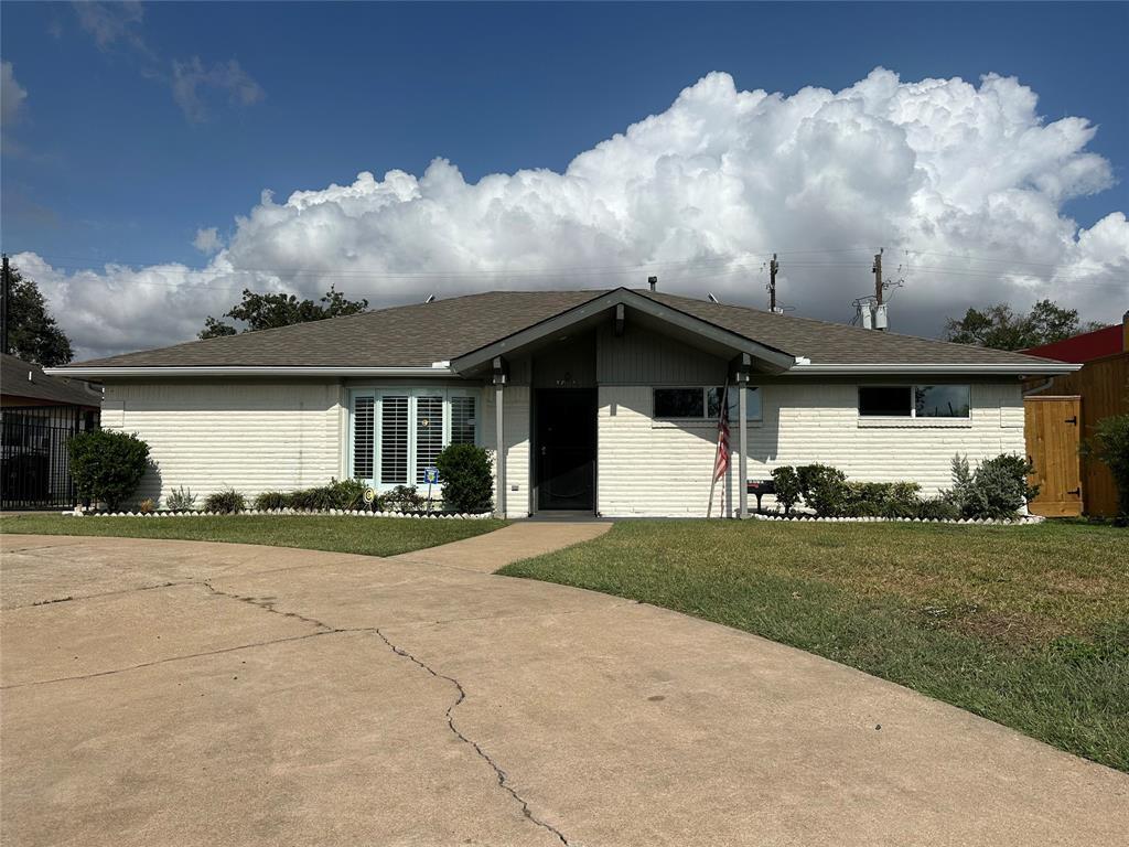 Foto principal - 4018 N Braeswood Blvd