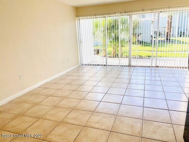 Foto del edificio - 1010 N Fiske Blvd