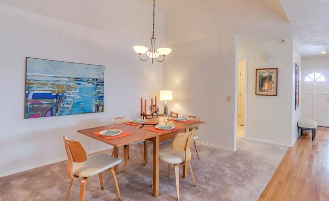 Foto del edificio - 13786 Regency Ct