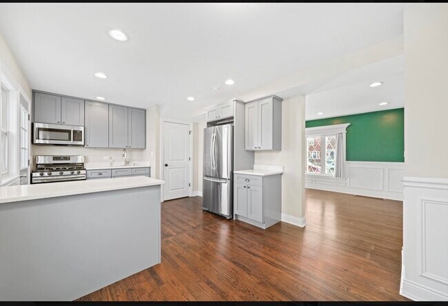 Foto del edificio - 6350 S Lockwood Ave