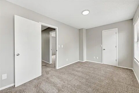 Photo - 3156 N Kensington Ct Townhome