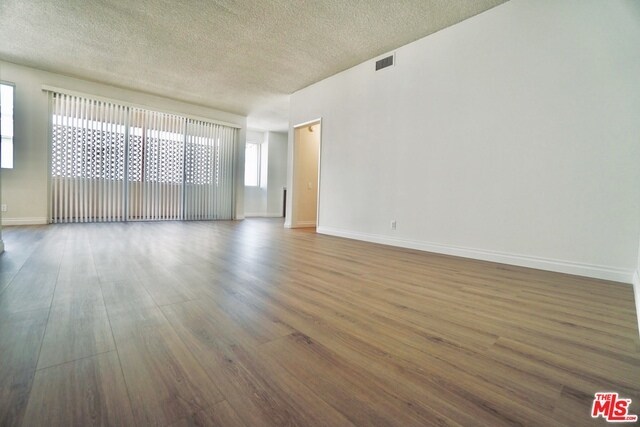 Building Photo - 818 S Gretna Green Way