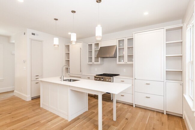 Foto del edificio - 229 Concord Ave