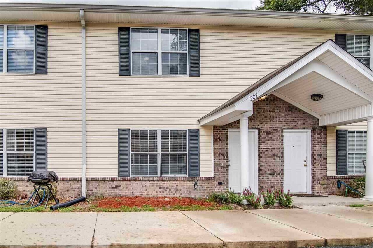 Foto principal - 3100 Dian Rd
