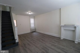Building Photo - 2735 N Opal St