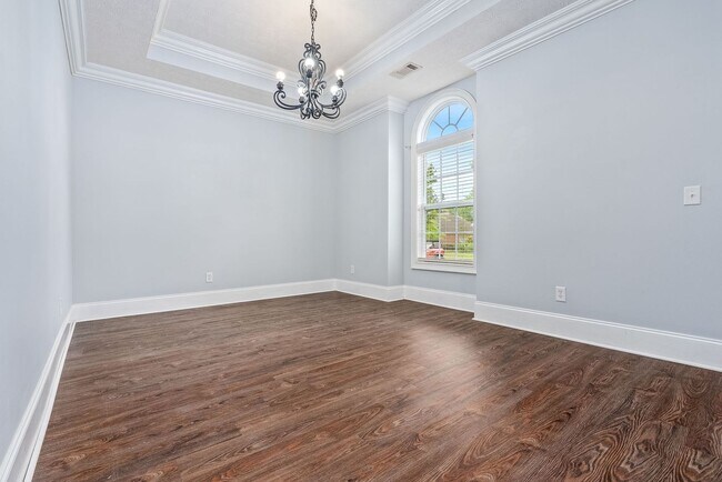 Foto del edificio - 1417 Cloverbrook Cir