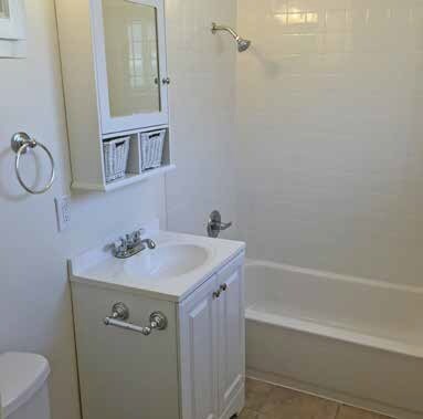 Interior Photo - 921-925 W Lodge Ave