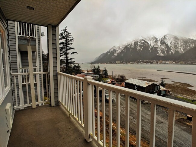 Building Photo - Oceanview North Pointe Condo, Unfurnished, 2BD/2BA, Deck, Radiant Heat Incl.