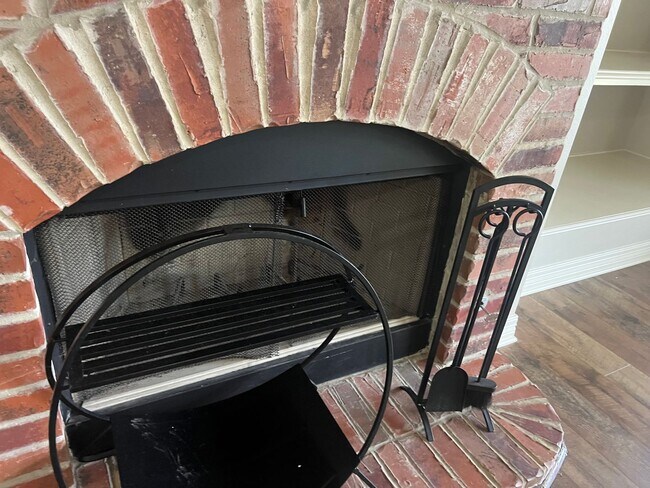 Foto del edificio - KINGS POINT-GATED COMMUNITY NEAR LSUS COLLEGE