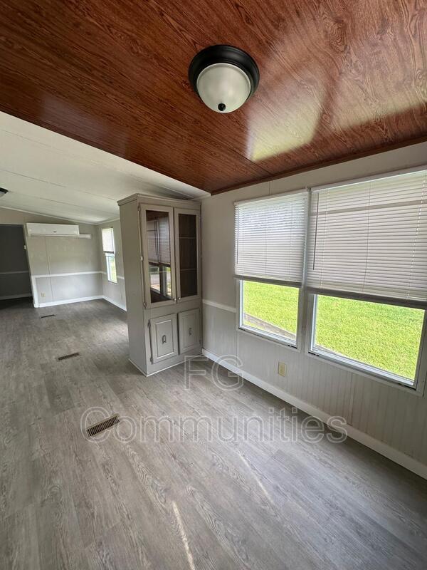 Building Photo - 2353 US-70