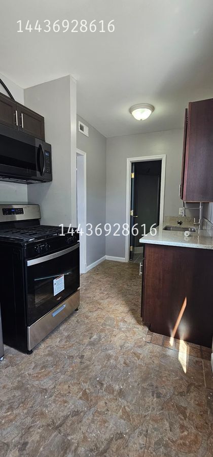 Building Photo - 1911 E 31st St