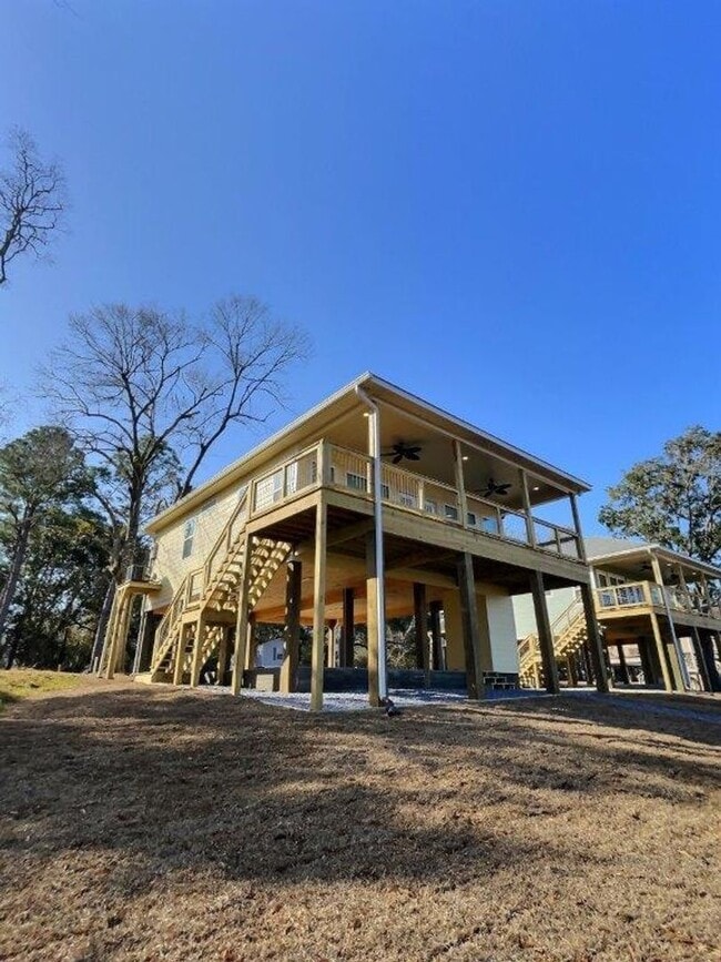 Building Photo - 8712 W Simmons Bayou Dr