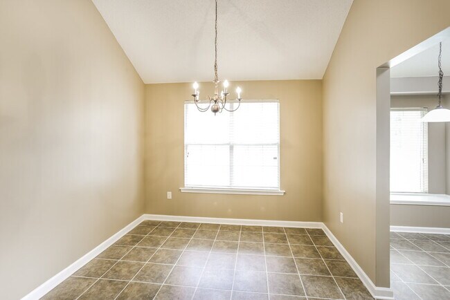 Foto del edificio - 4941 Wemberley Dr