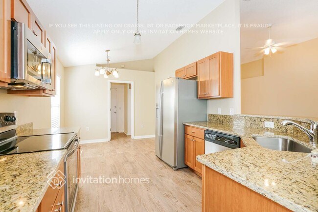 Foto del edificio - 4323 Stonefield Dr