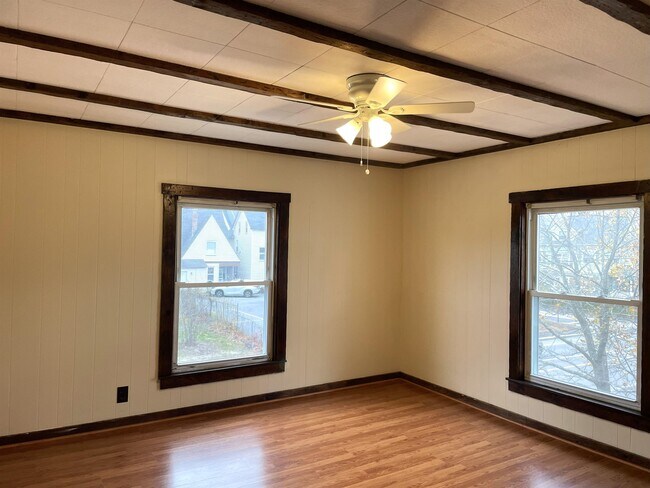 Foto del edificio - 804 Beech St