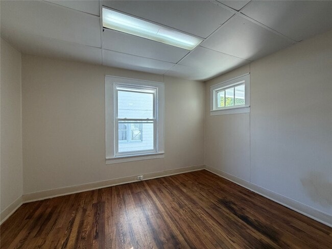 Foto del edificio - 107 Glenwood Ave