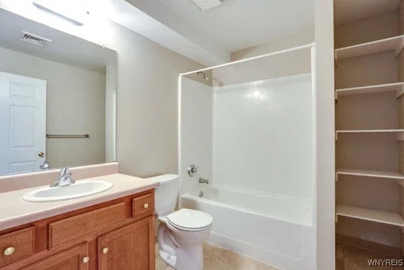 Building Photo - 5 Stonington Ln