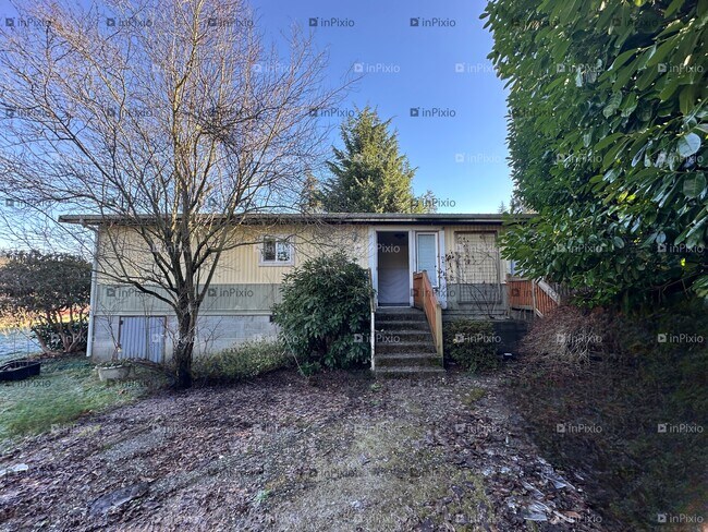 Building Photo - 2205 256th St NW