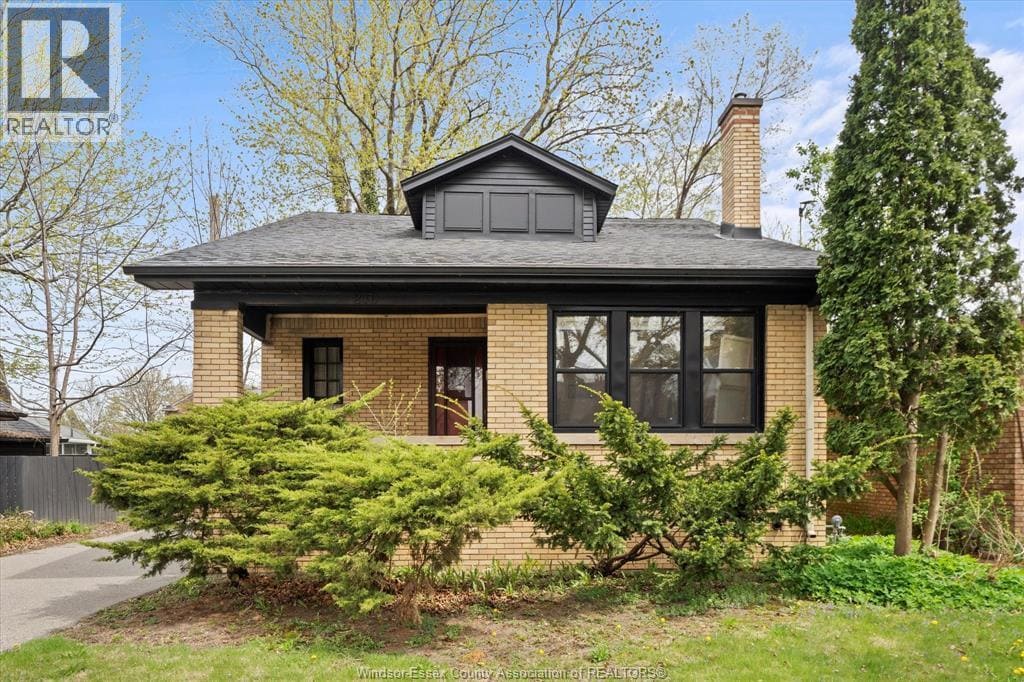 Primary Photo - 216 Thompson Blvd