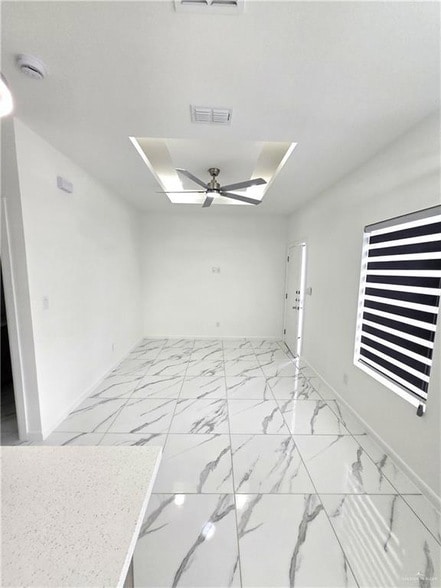 Building Photo - 3201 Magdalena St