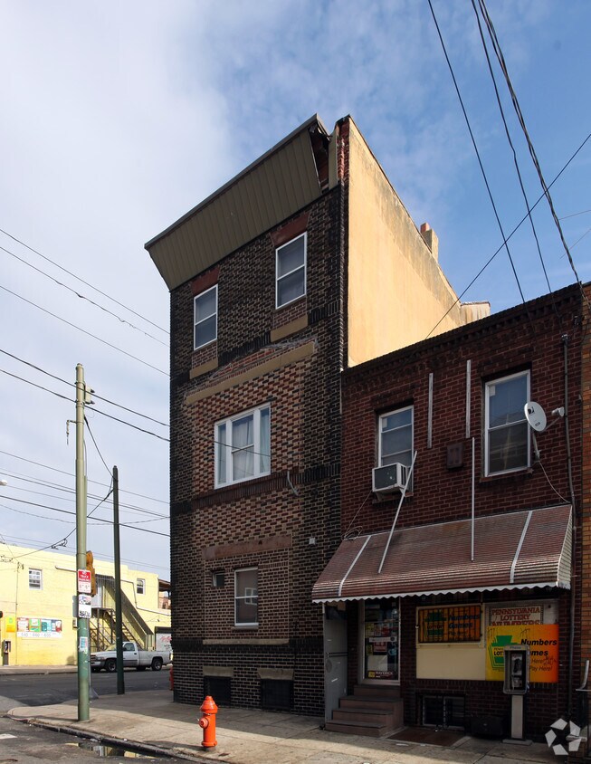 Building Photo - 2101 S 9th St