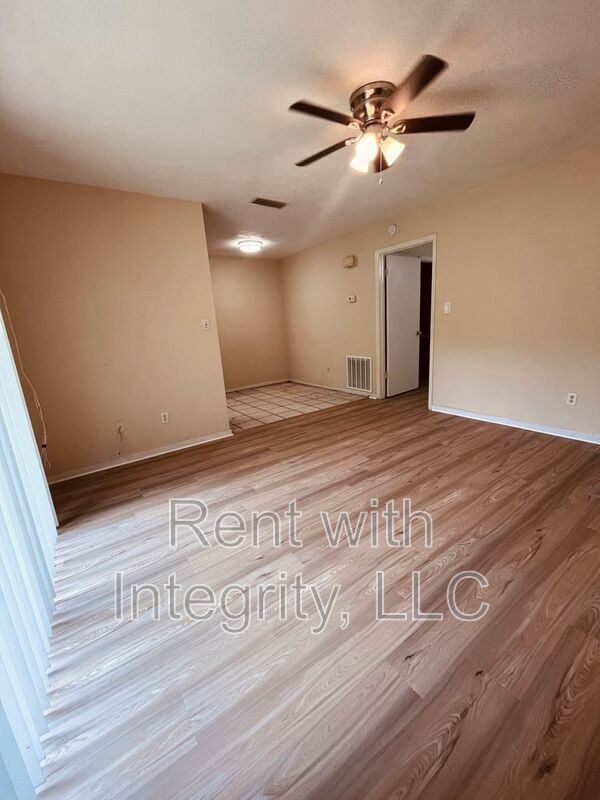 Foto del edificio - 3207 Jim Lee Rd