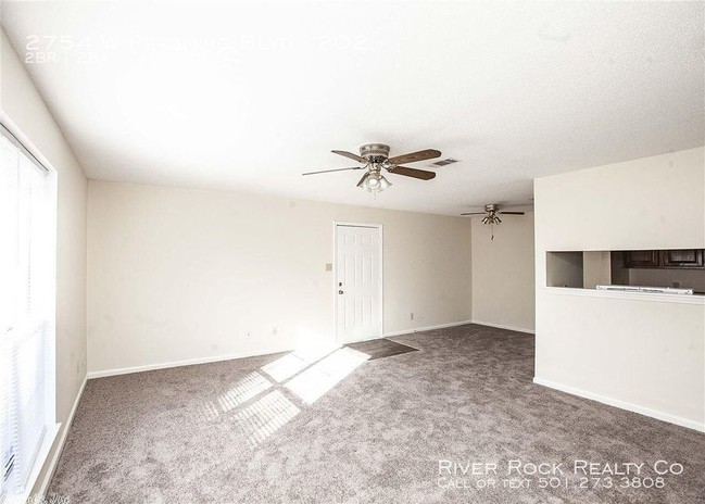Building Photo - 2754 W Pershing Blvd