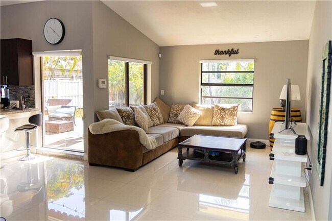 Foto del edificio - 510 Green River Ln