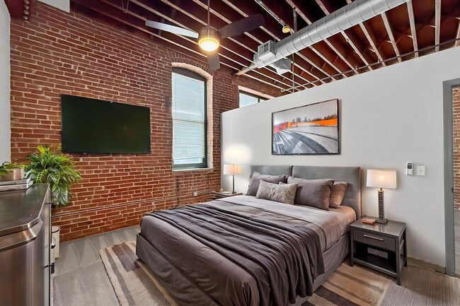 Building Photo - Emery Lofts