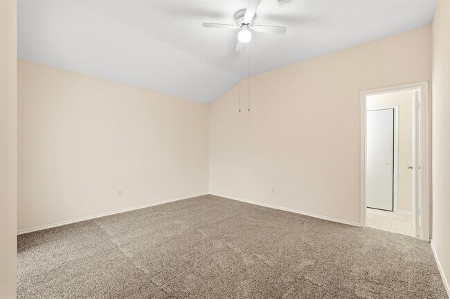 Building Photo - 1431 Stevenage Ln