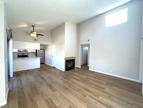 Building Photo - 367 Roosevelt St