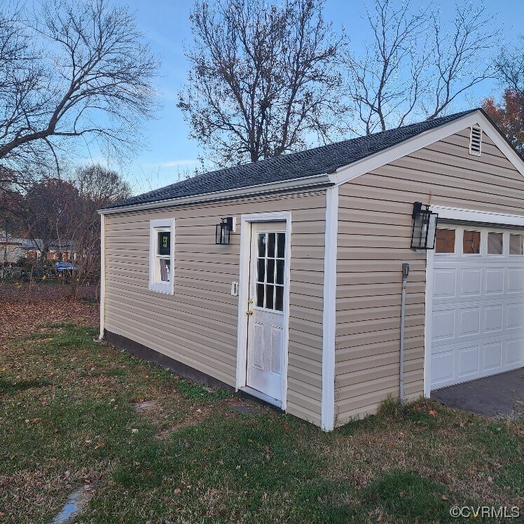 Building Photo - 4922 Burtwood Ln