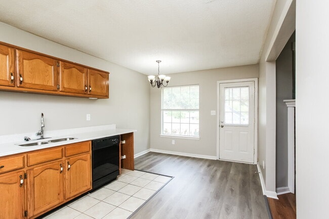 Building Photo - 4089 Gouverneur St