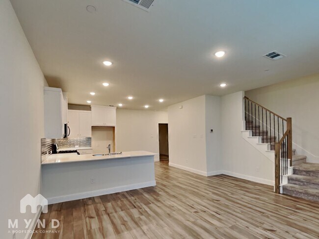 Building Photo - 262 Harvest Way