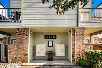 Building Photo - 3125 Sondra Dr