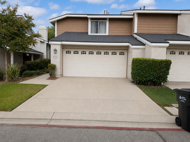 Foto del edificio - 3727 Mesa Oak Ln