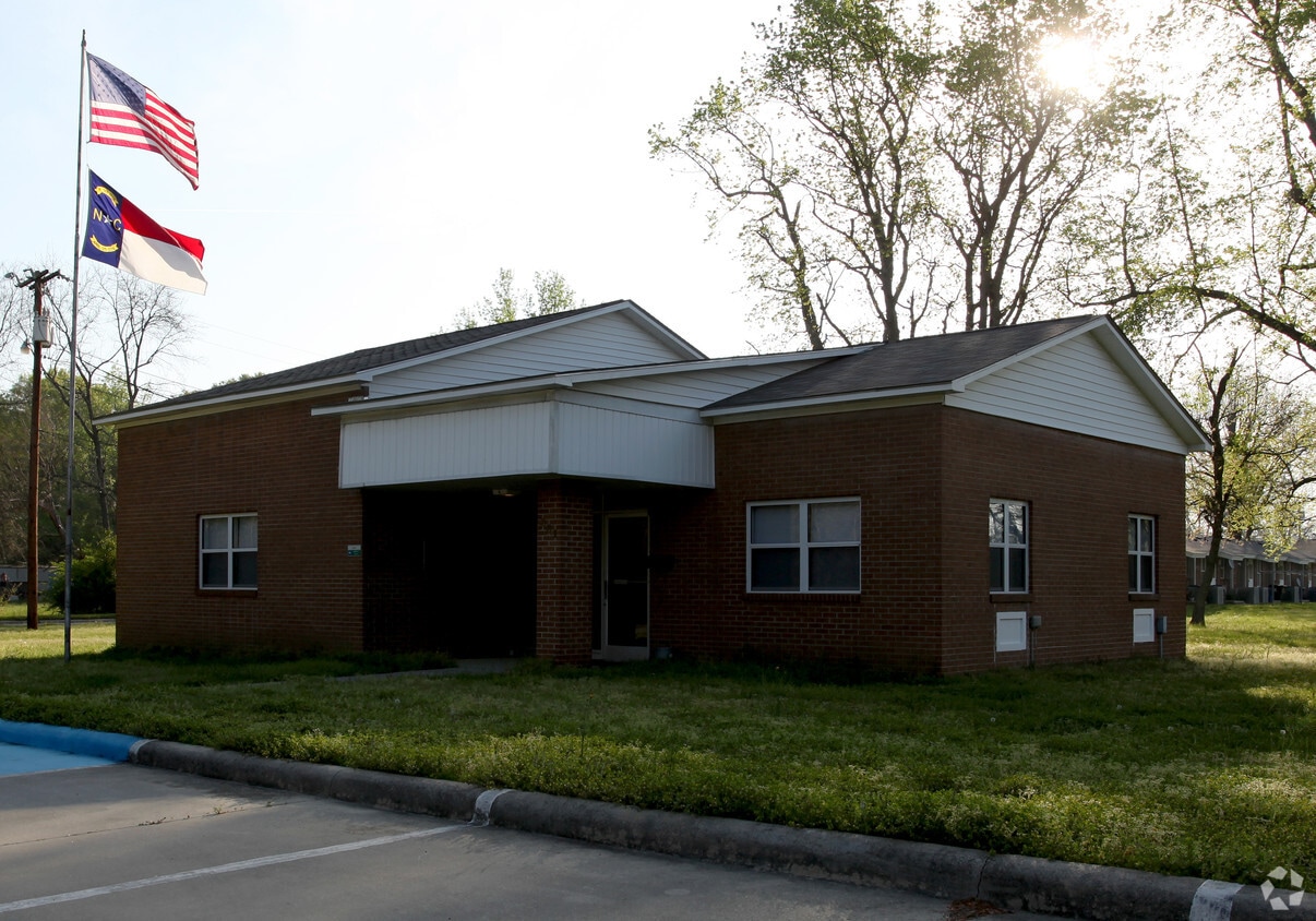 Building Photo - 501 West St