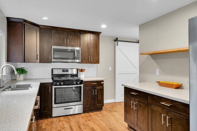 Building Photo - 104 NW 137th St