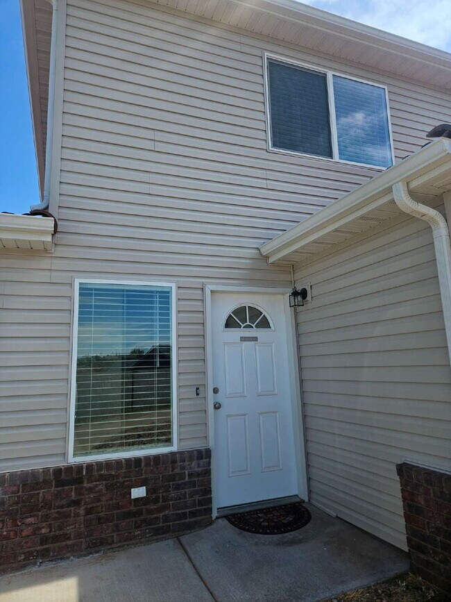 Building Photo - Charming Townhome in La Verkin