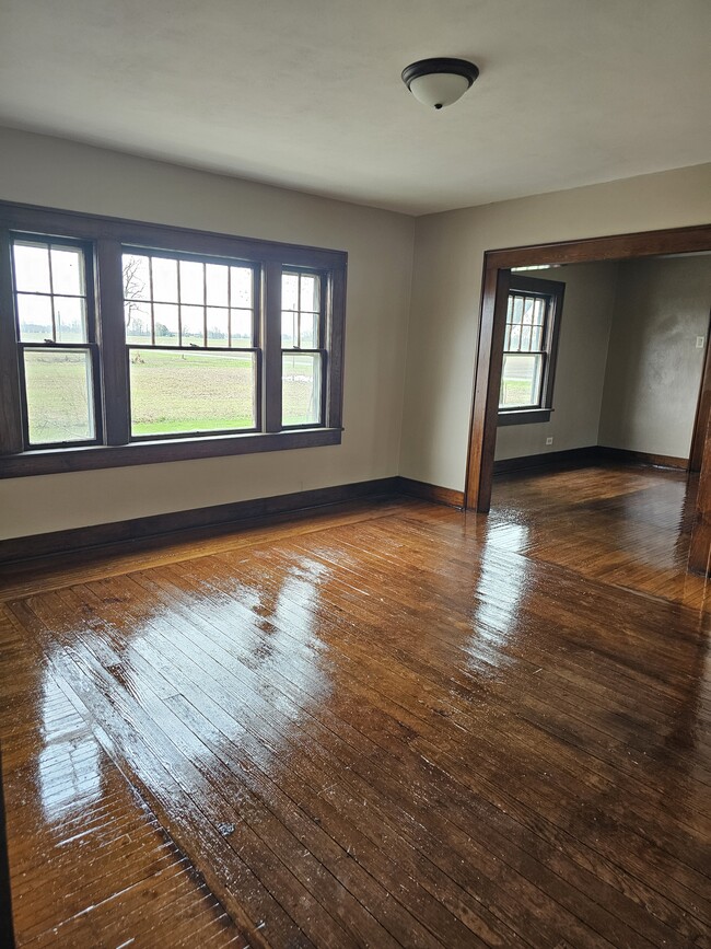 Building Photo - 5912 W 200 S