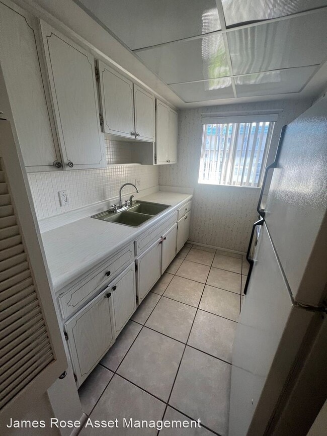 Building Photo - 1 br, 1 bath House - 2003 Greenbriar Blvd....