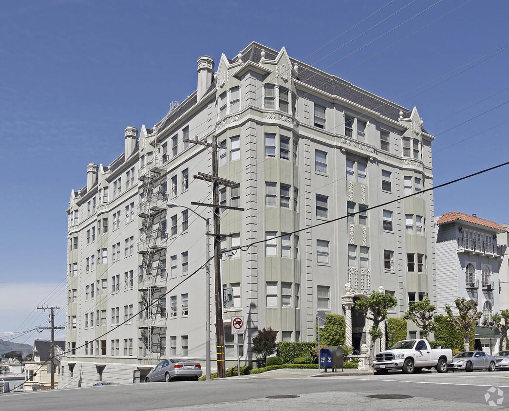 Building Photo - 1890 Broadway