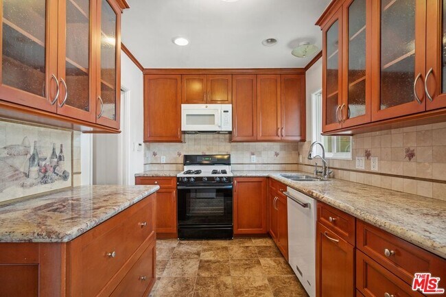Building Photo - 4764 Toland Way
