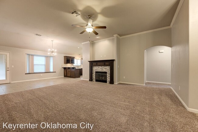 Building Photo - 3 br, 2 bath House - 1104 Chestnut Creek Dr