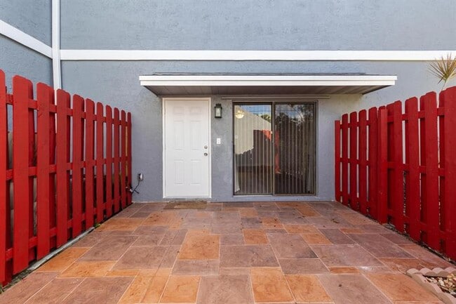 Building Photo - 32 Crossings Cir