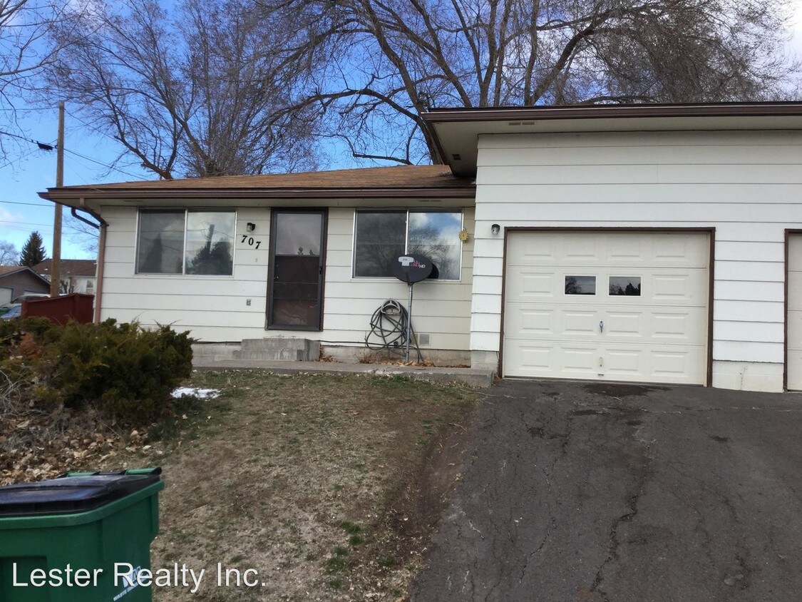 707 Donald 711 Donald, Klamath Falls, OR 97601 Room for Rent in