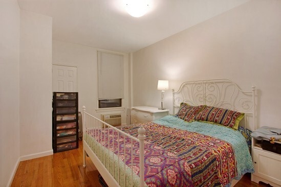 Bedroom - 227 E 69th St